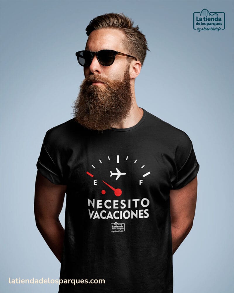 camiseta necesito vacaciones negra