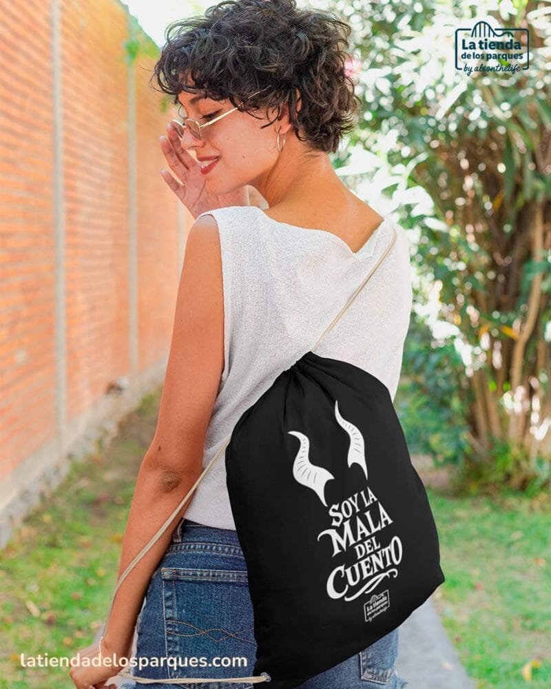 mochila de saco soy la mala del cuento negra