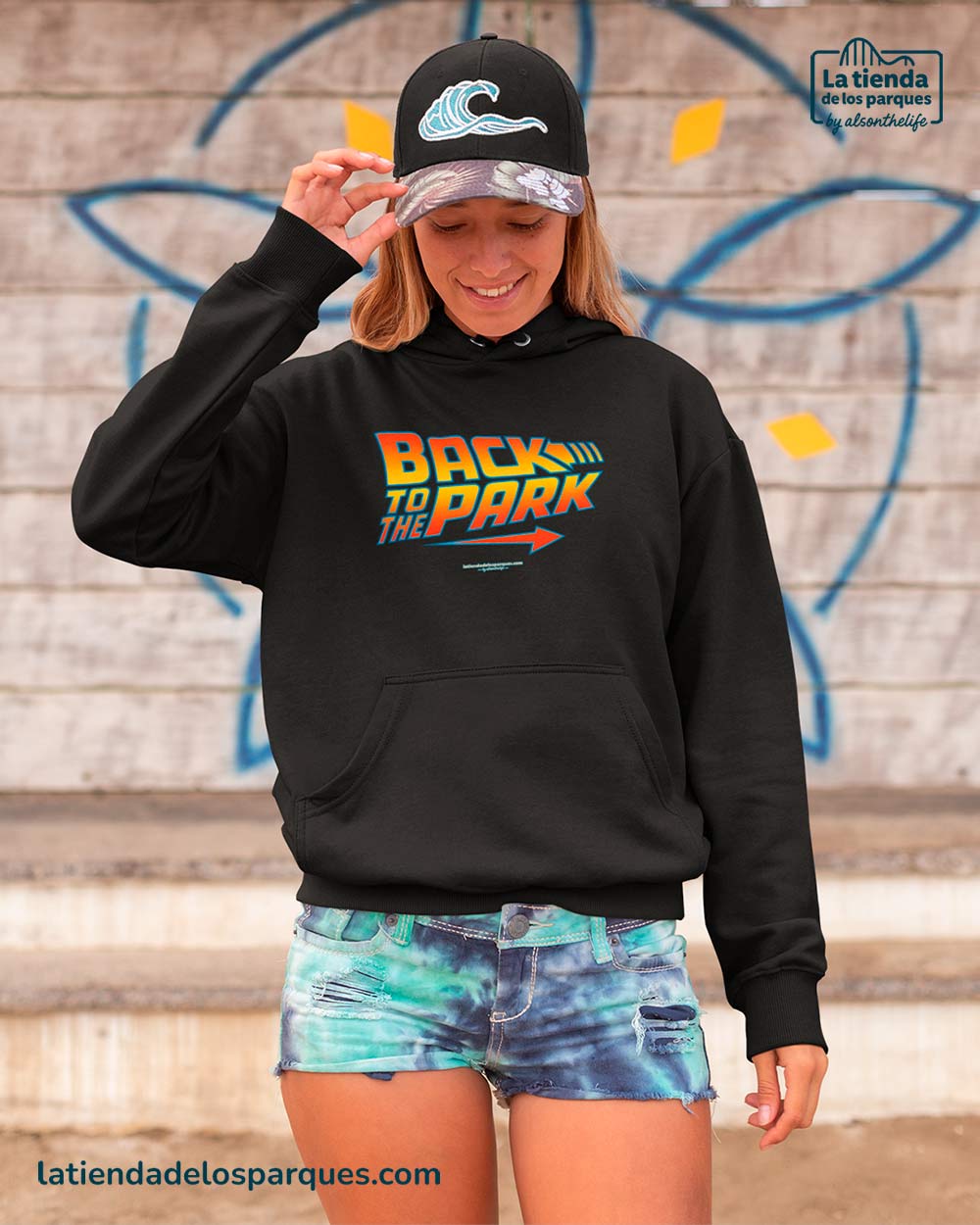 sudadera back to the park con gorro negra