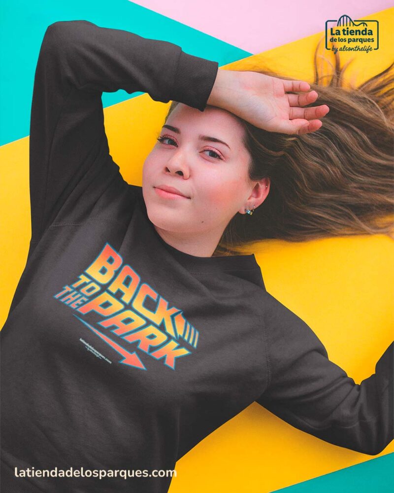 sudadera back to the park sin gorro negra