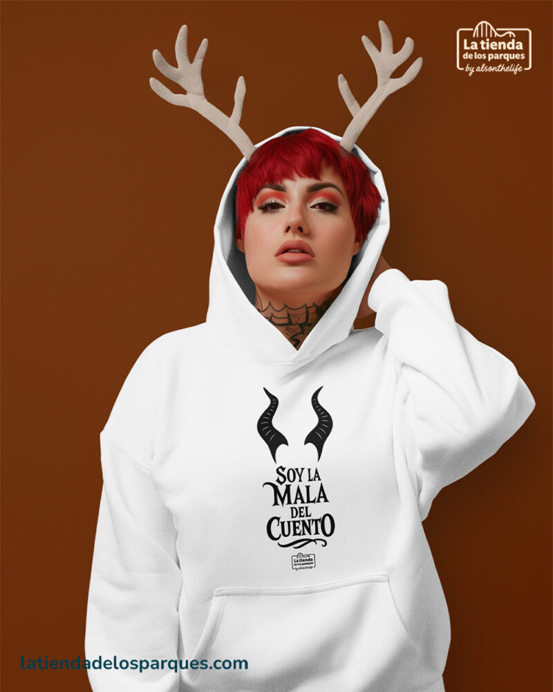 sudadera soy la mala del cuento con gorro blanca