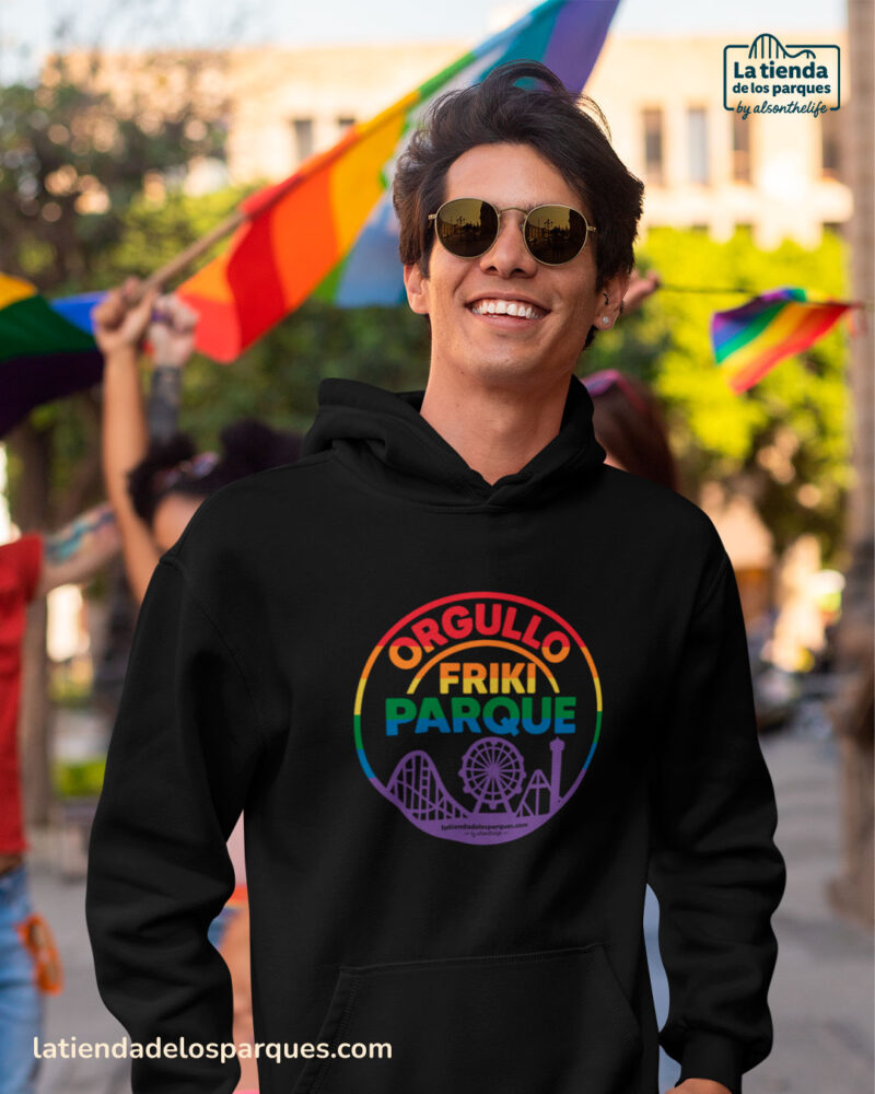 sudadera sello orgullo friki parque con gorro negra