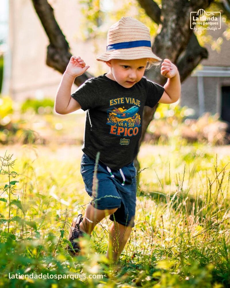 camiseta bebe este viaje va a ser épico negra
